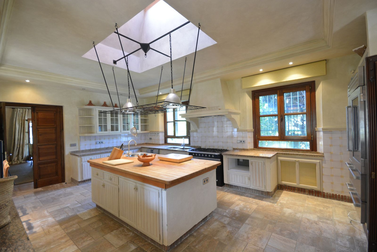 eb19e9ed1582f5aceeae9b1008b6d8e6 - 15