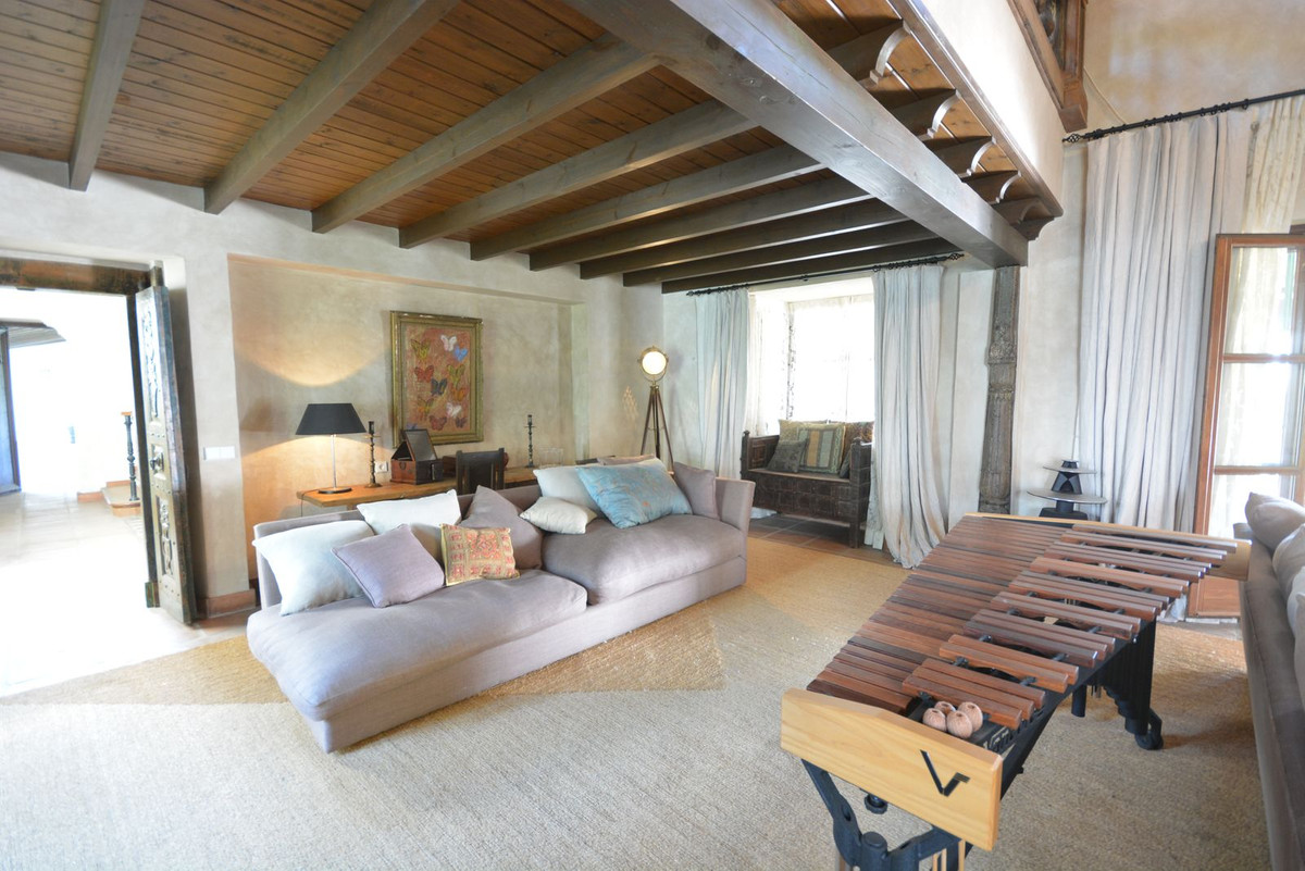 eb19e9ed1582f5aceeae9b1008b6d8e6 - 19