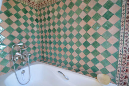 eb19e9ed1582f5aceeae9b1008b6d8e6 - 28