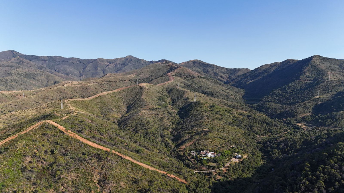 eb19e9ed1582f5aceeae9b1008b6d8e6 - 3