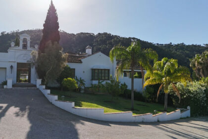 eb19e9ed1582f5aceeae9b1008b6d8e6 - 4