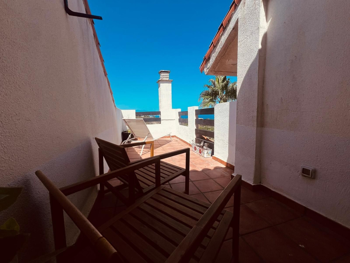 eb33e7c013f7dc2cafb1737298cf1a06 - 12