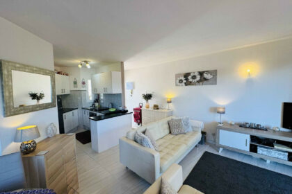 ebdde35c4b355b06e6cfd096293adc54 - 9