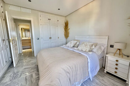 ecca98ca0f3f26a9e95c3e5e6e18e29d - 12