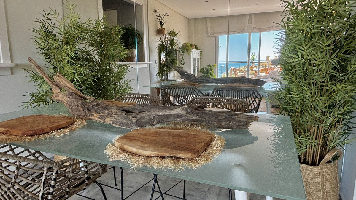 ecca98ca0f3f26a9e95c3e5e6e18e29d - 8