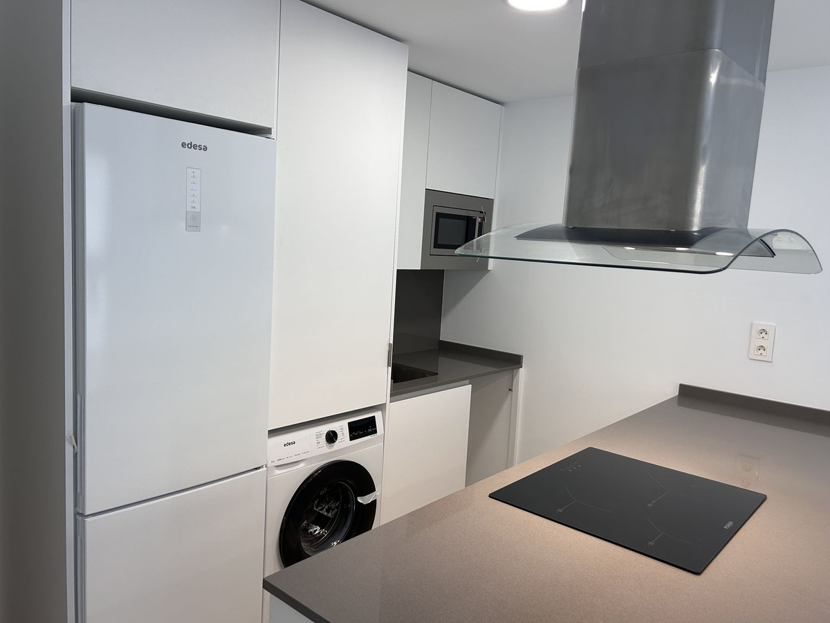 ee139ca55471e285a61f11fcc2d7d817 - 8