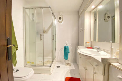 ee3455be0e34f6816cdce4132fe7ba88 - 11