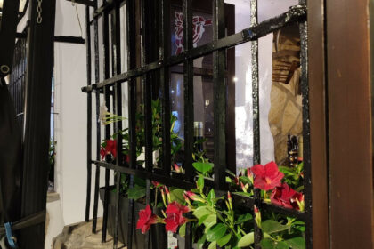 ee3455be0e34f6816cdce4132fe7ba88 - 15