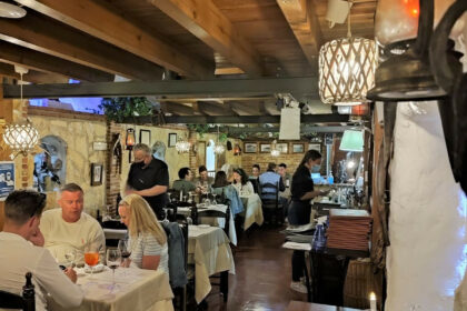 ee3455be0e34f6816cdce4132fe7ba88 - 17