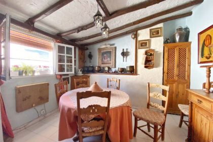 ee3455be0e34f6816cdce4132fe7ba88 - 3