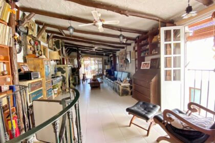 ee3455be0e34f6816cdce4132fe7ba88 - 4