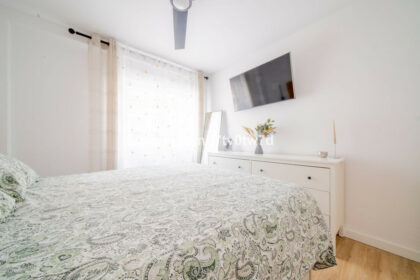 ee8d2ac7ce160e807f43a9b8b1cf279a - 12