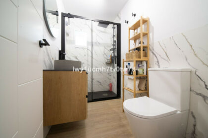 ee8d2ac7ce160e807f43a9b8b1cf279a - 13