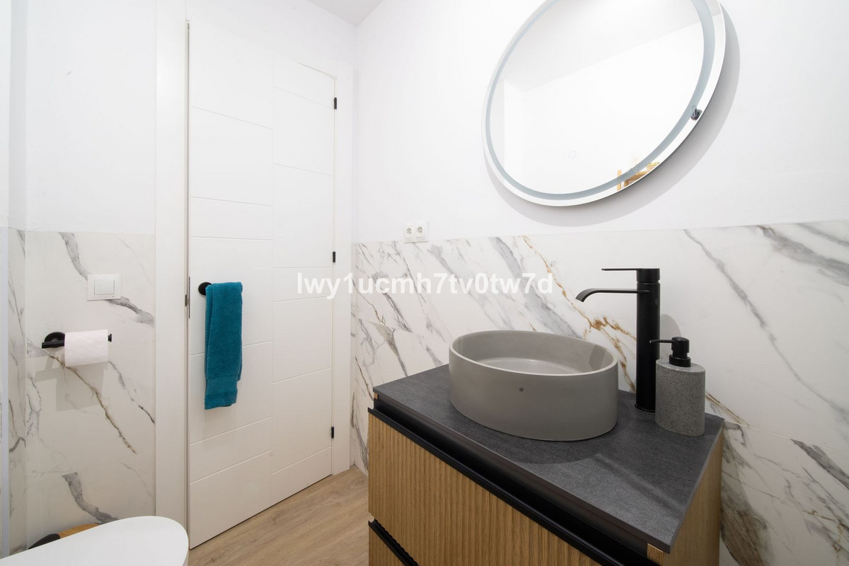 ee8d2ac7ce160e807f43a9b8b1cf279a - 14