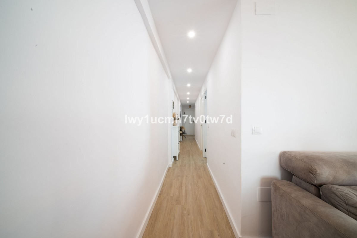 ee8d2ac7ce160e807f43a9b8b1cf279a - 20