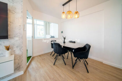 ee8d2ac7ce160e807f43a9b8b1cf279a - 24