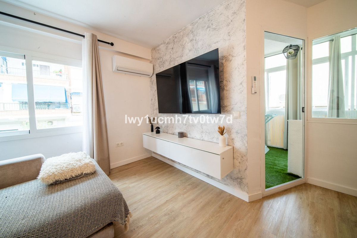 ee8d2ac7ce160e807f43a9b8b1cf279a - 25