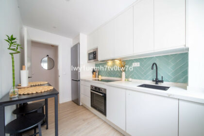 ee8d2ac7ce160e807f43a9b8b1cf279a - 6