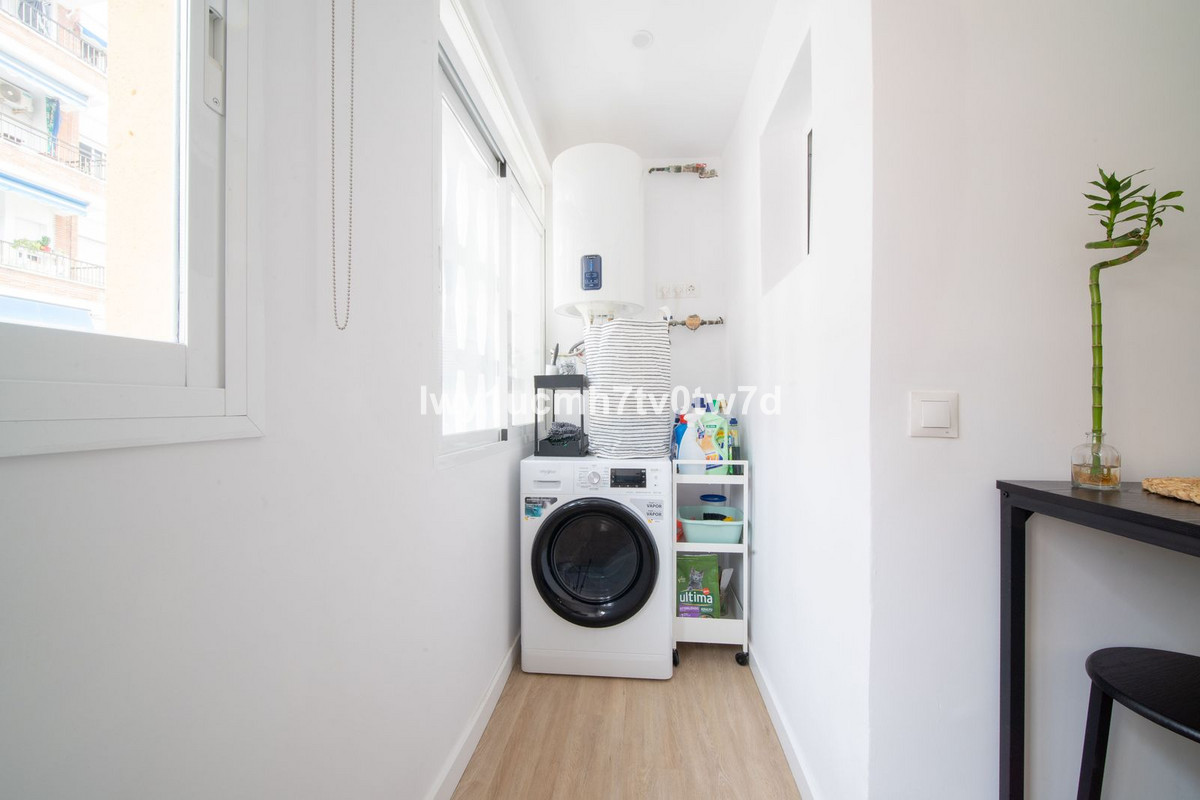 ee8d2ac7ce160e807f43a9b8b1cf279a - 8