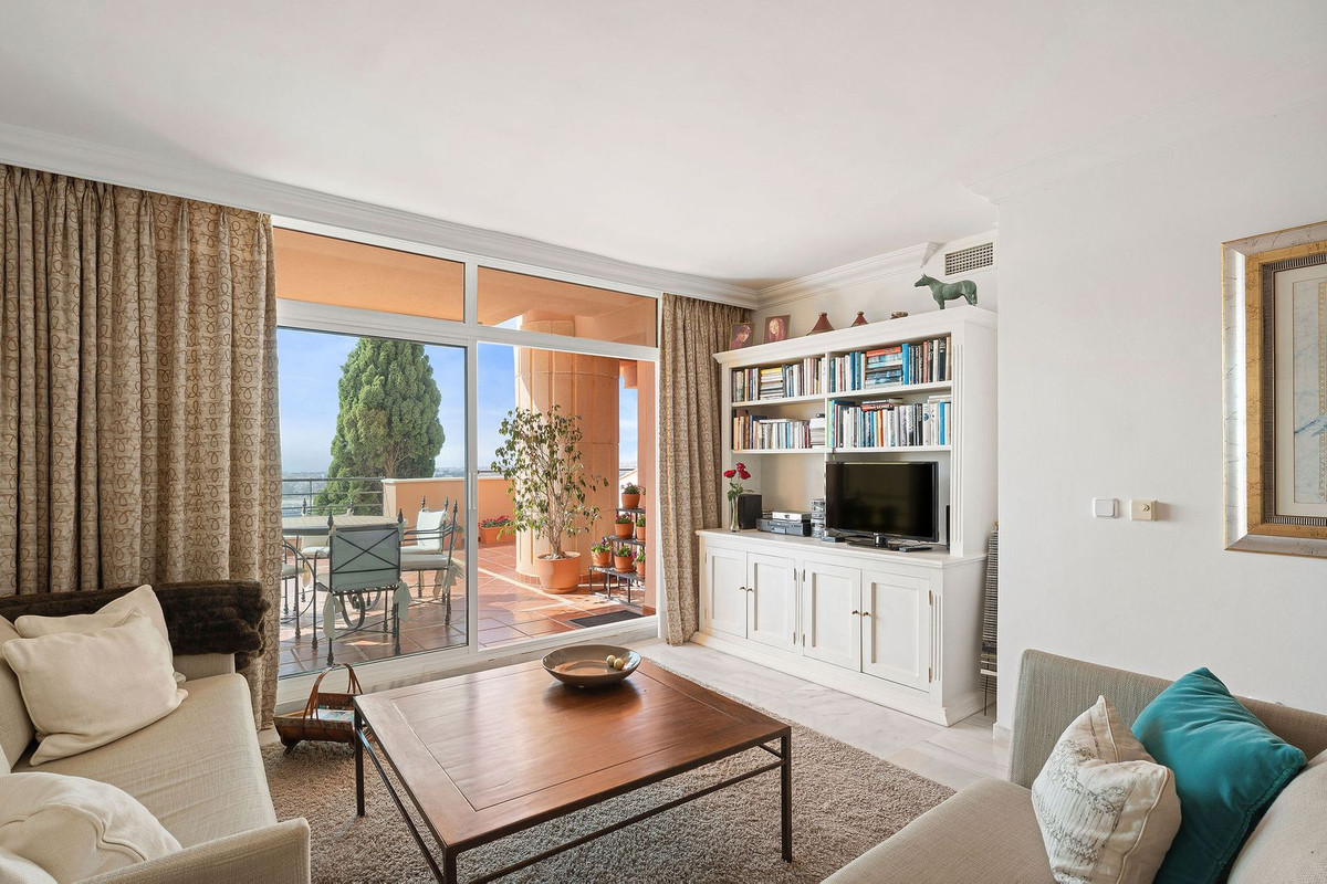 f167d8e5e920f26060040af827541ebb - 12