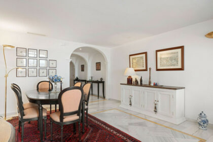 f167d8e5e920f26060040af827541ebb - 13