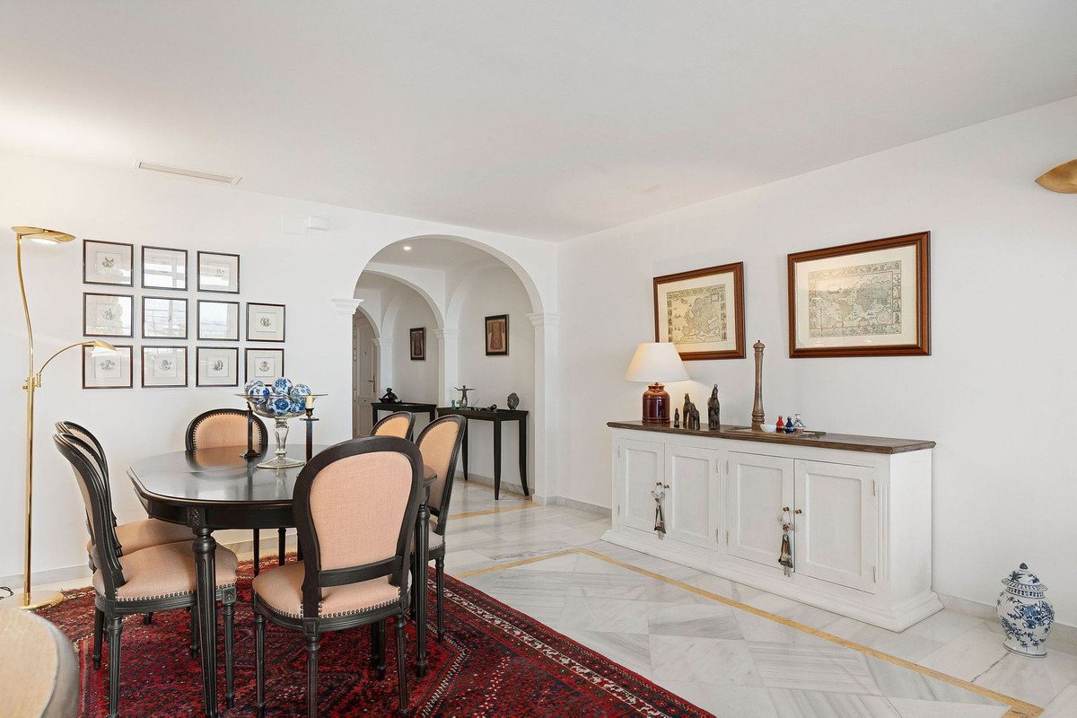 f167d8e5e920f26060040af827541ebb - 13