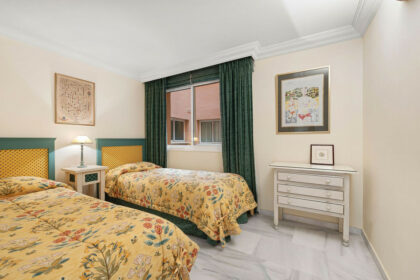 f167d8e5e920f26060040af827541ebb - 19