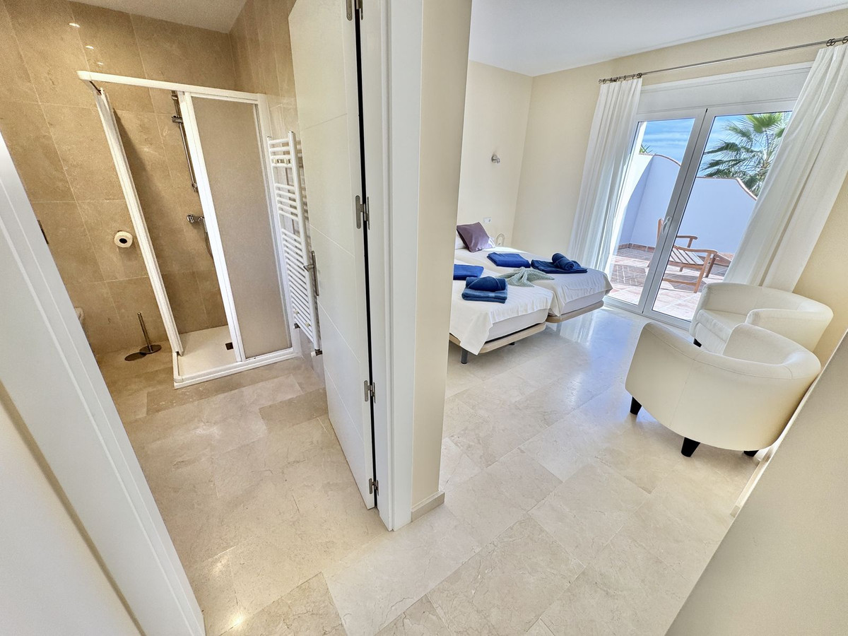 f1c0b03549e1819377e8f55cfb8e3807 - 16