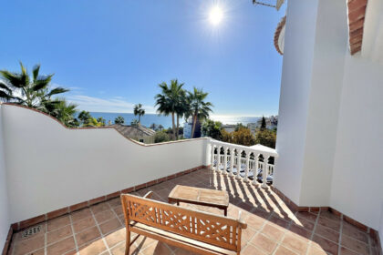 f1c0b03549e1819377e8f55cfb8e3807 - 18