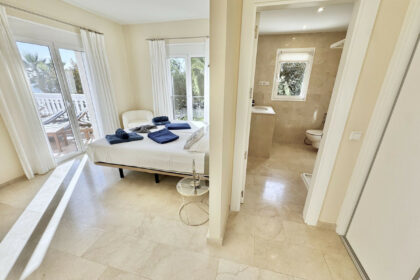 f1c0b03549e1819377e8f55cfb8e3807 - 24