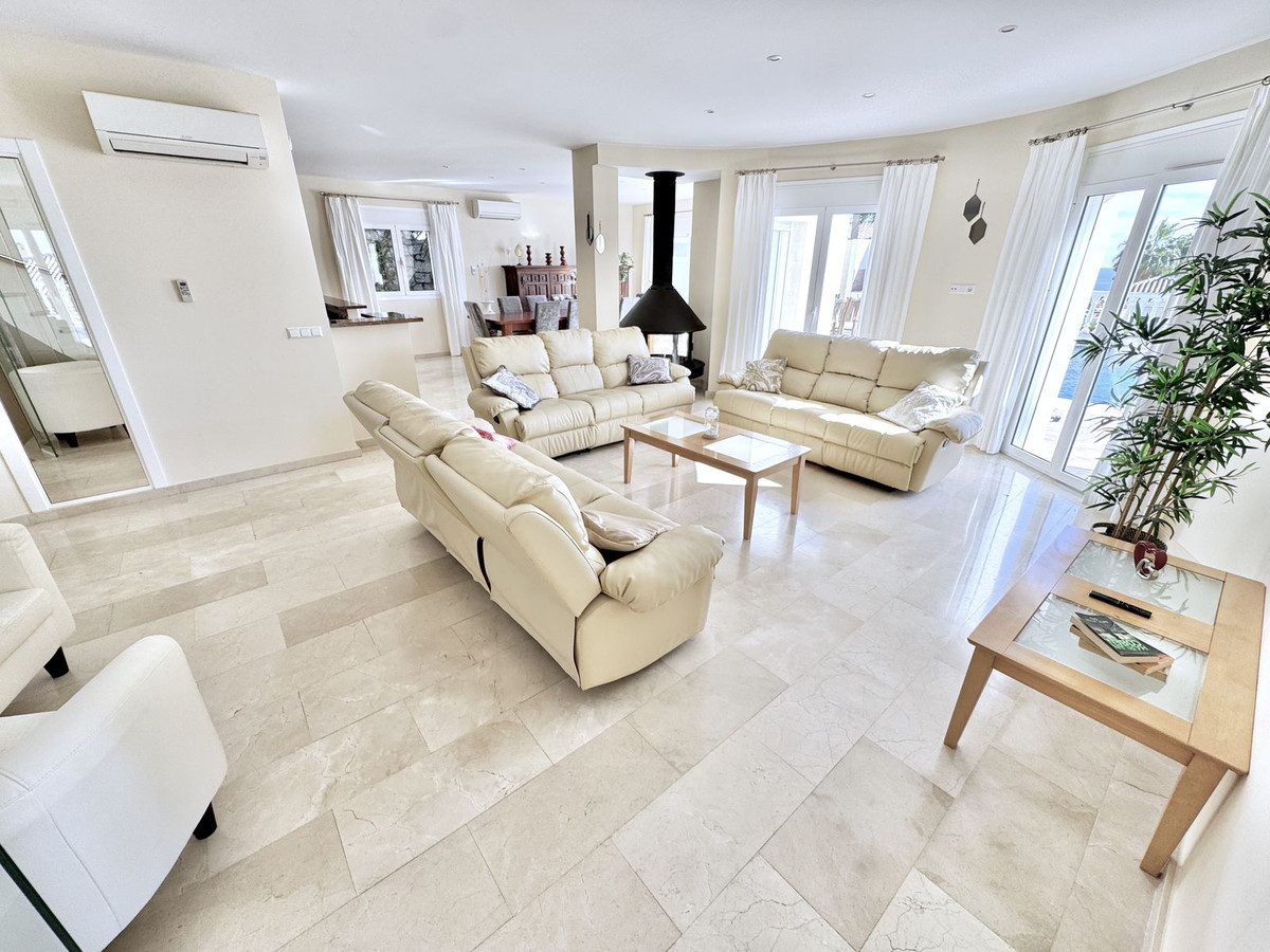 f1c0b03549e1819377e8f55cfb8e3807 - 8