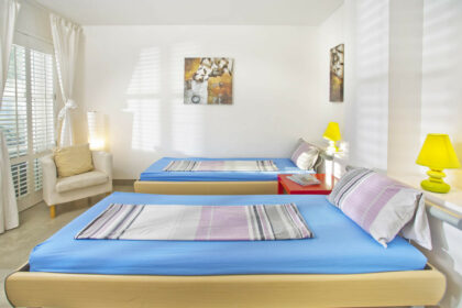 f3ddee8d9570f780496a8950ce69d4cd - 11