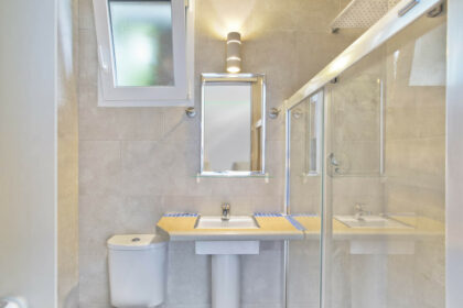 f3ddee8d9570f780496a8950ce69d4cd - 17