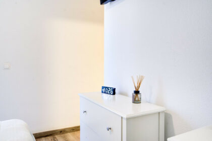 f41366644263fd4efdb703d4410b9354 - 12