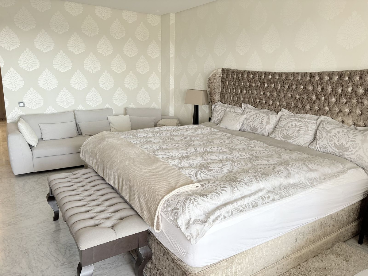 f41e44ceb2d374e726546362f7d5356e - 16