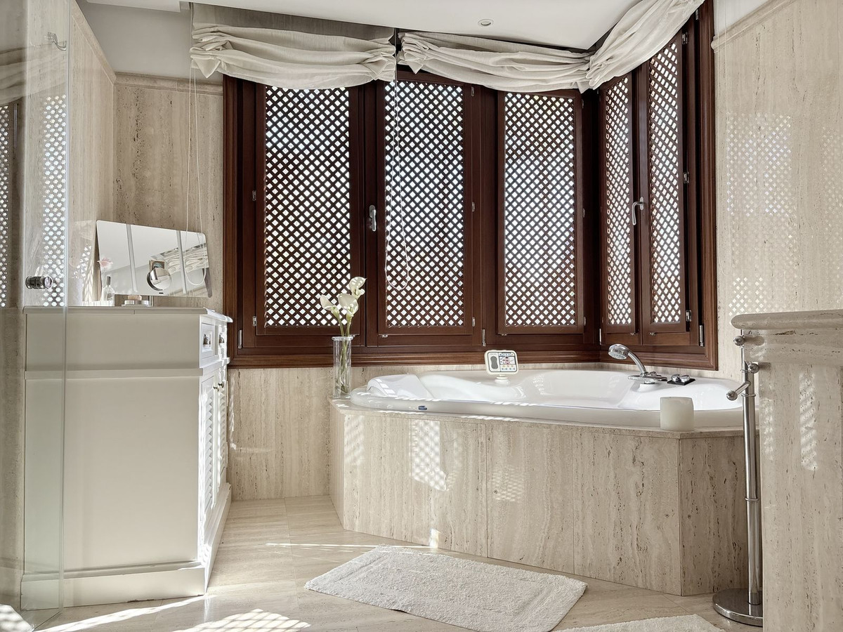 f41e44ceb2d374e726546362f7d5356e - 27