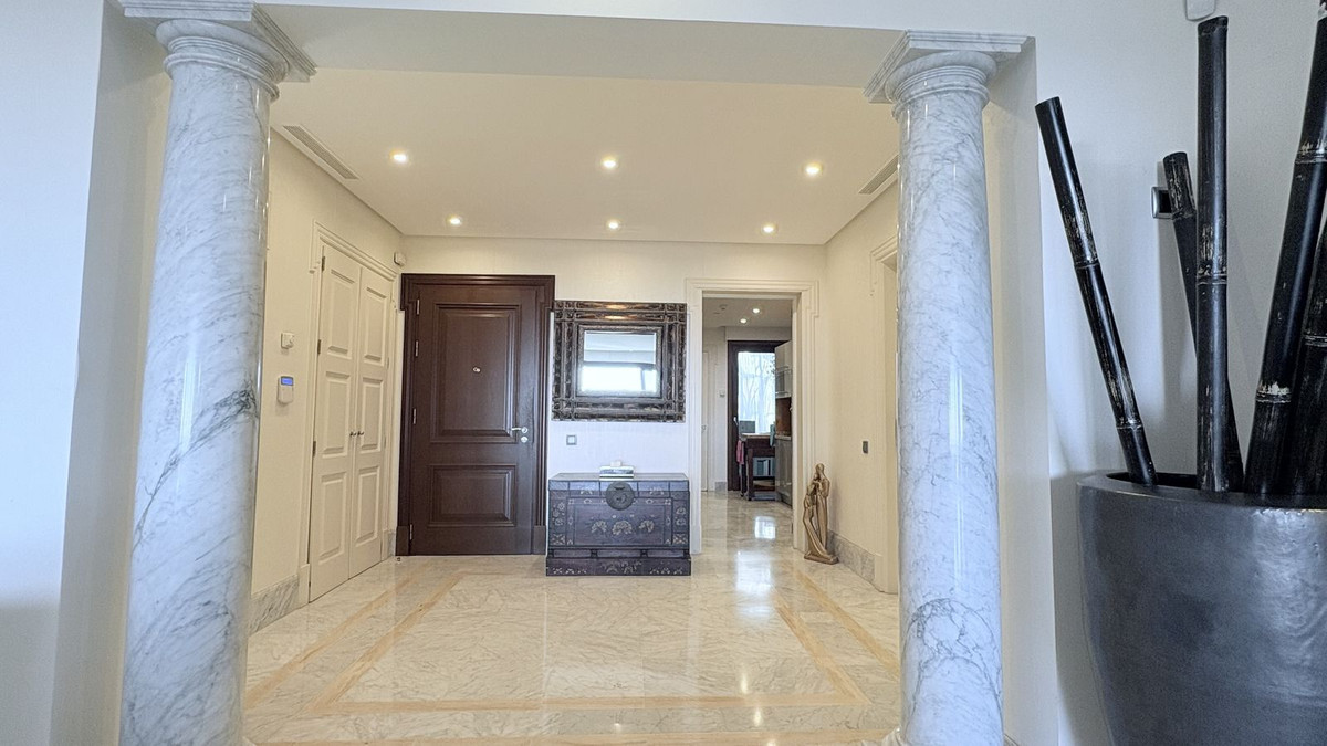 f41e44ceb2d374e726546362f7d5356e - 31