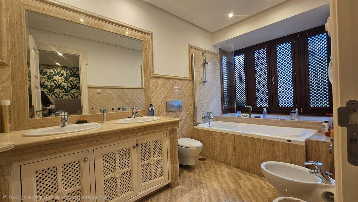 f41e44ceb2d374e726546362f7d5356e - 35