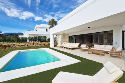 f54efa8ebf1115f2f30b93e0c582b5b1 - 1