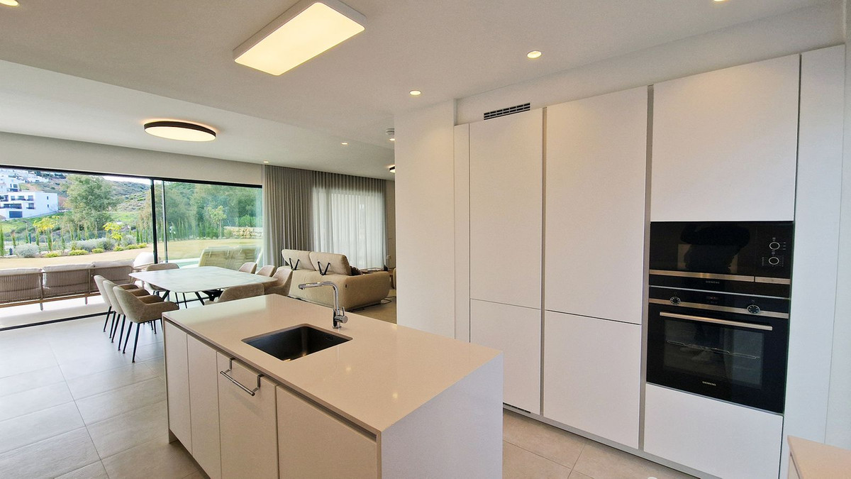 f54efa8ebf1115f2f30b93e0c582b5b1 - 10