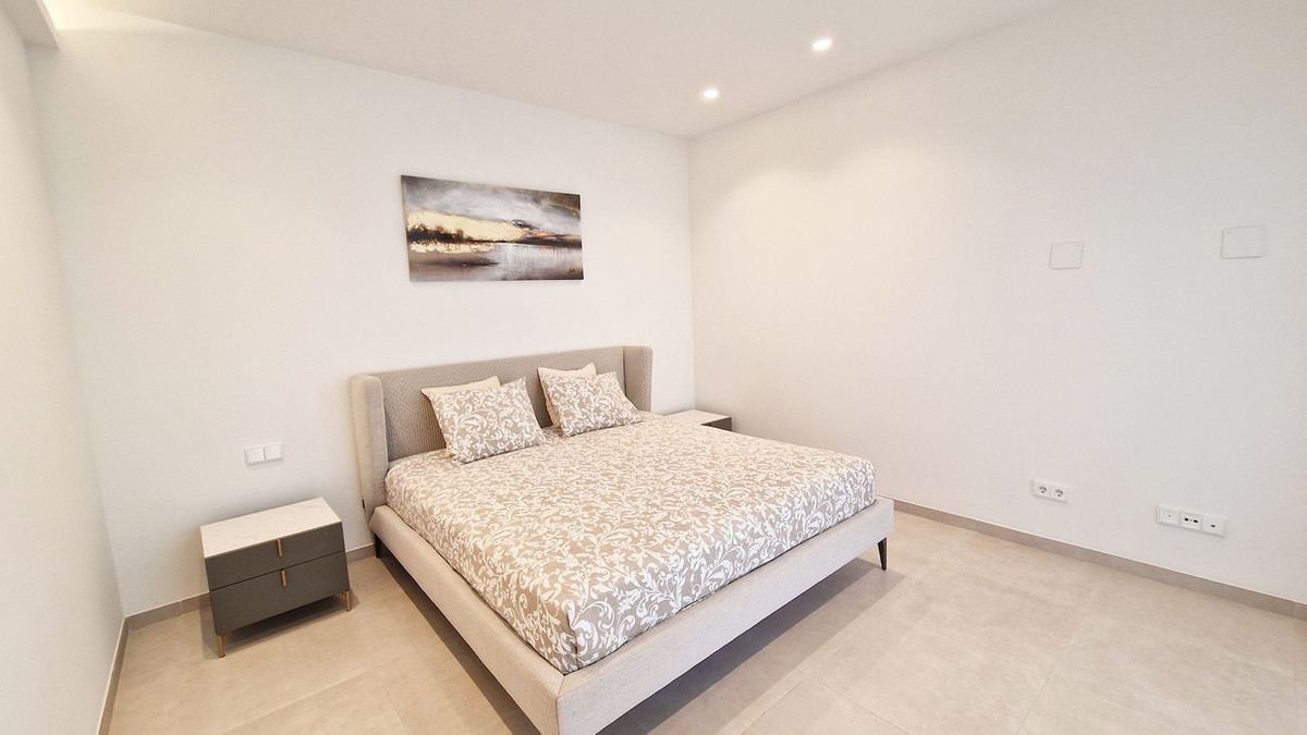 f54efa8ebf1115f2f30b93e0c582b5b1 - 15