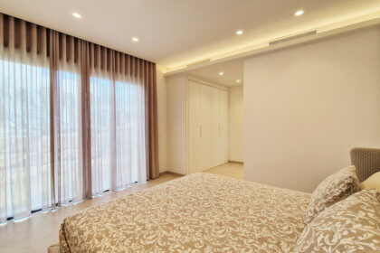 f54efa8ebf1115f2f30b93e0c582b5b1 - 16