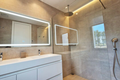 f54efa8ebf1115f2f30b93e0c582b5b1 - 19