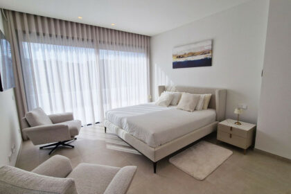 f54efa8ebf1115f2f30b93e0c582b5b1 - 23