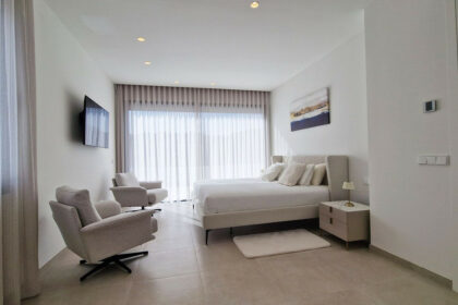 f54efa8ebf1115f2f30b93e0c582b5b1 - 24