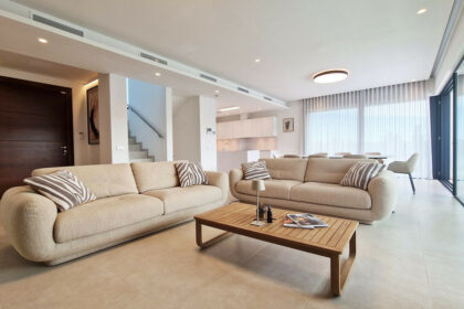 f54efa8ebf1115f2f30b93e0c582b5b1 - 3