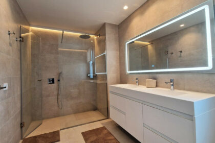 f54efa8ebf1115f2f30b93e0c582b5b1 - 32