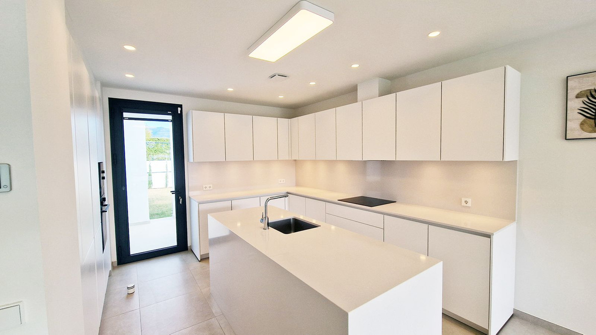 f54efa8ebf1115f2f30b93e0c582b5b1 - 7