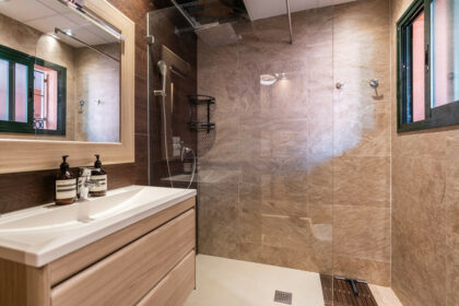 f64e569af9b598fac2778648163e1c68 - 14