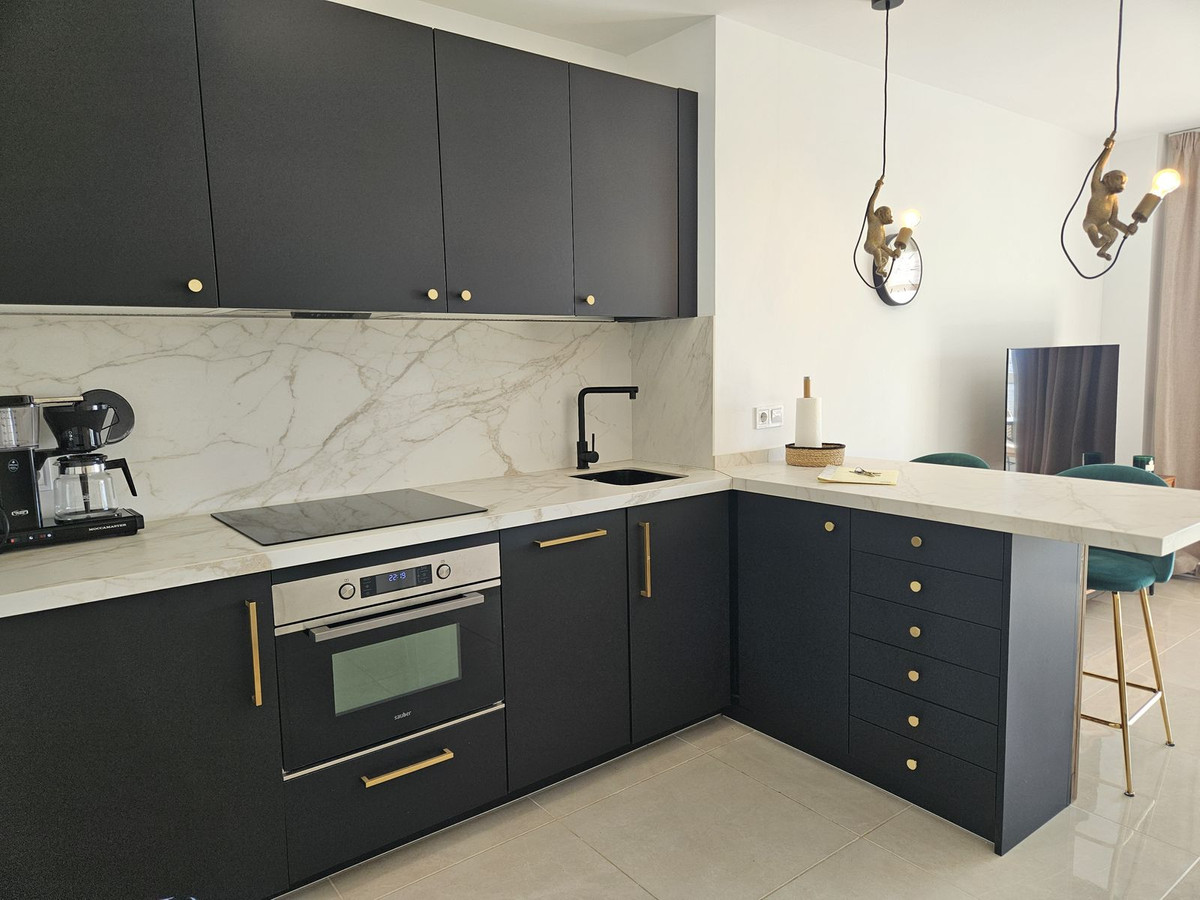 f78da043da4ecb2a7dd18e10c1c44723 - 11